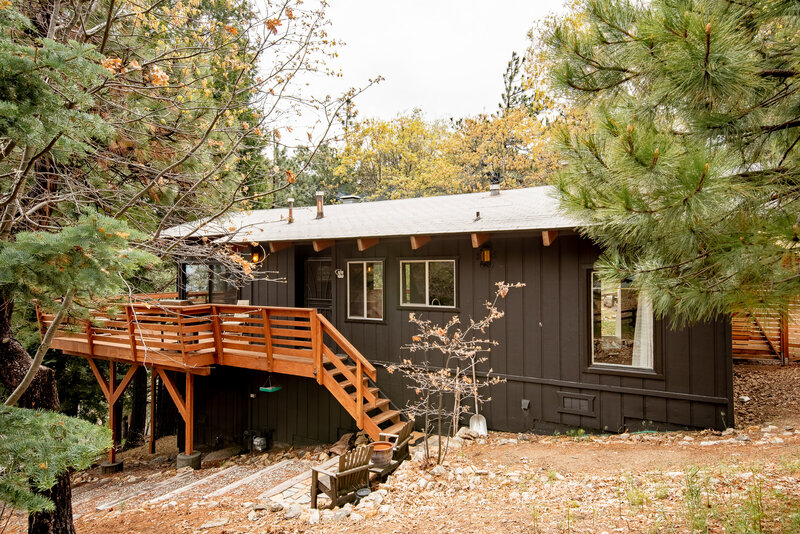black cabin in lake arrowhead california