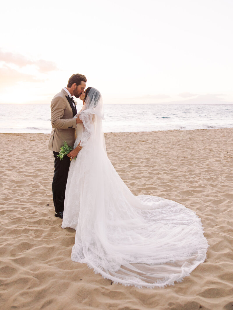 Timeless-Editorial-Wedding-At-Grand-Wailea-Maui-Hawaii-Bre-Jane-Photography-Film107
