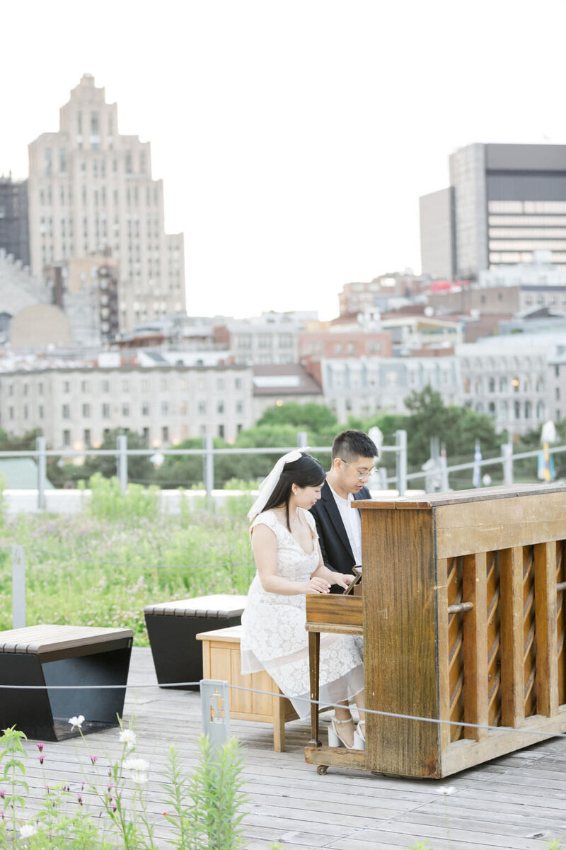Montreal engagement session | Montreal wedding photographer | Luxury Moment Photography-9595