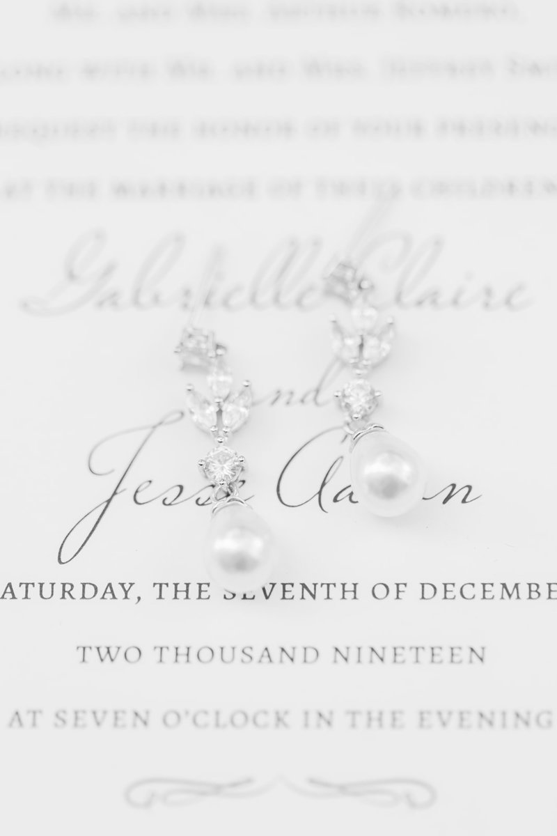 Warehouse-Event-Center-Rayne-Wedding-Photographer_05