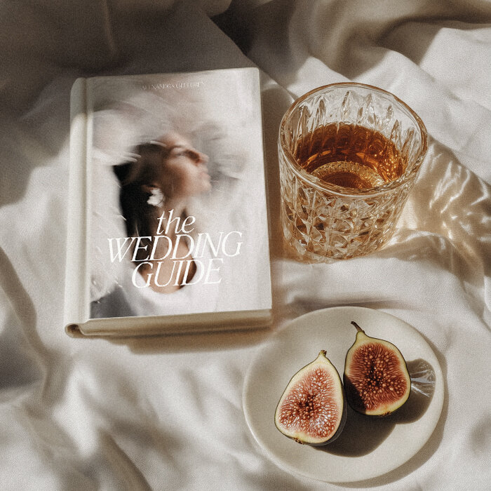 alex_gelfgren_Still_life_photograph_featuring_two_halved_figs_p_0b112ea0-ca52-47d6-b481-bbb7a3288f782