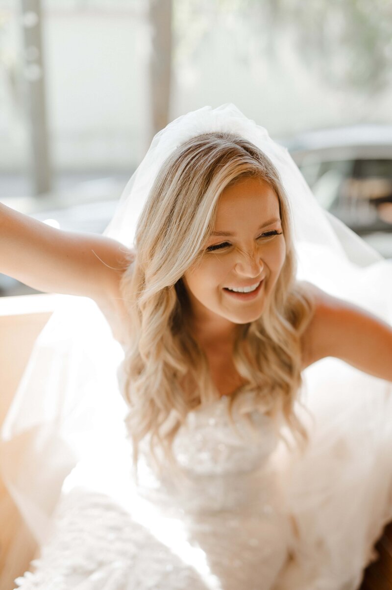 Savannah-Wedding-Trolley-Bride