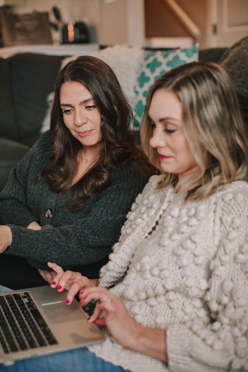 Image of our dedicated team working together to deliver exceptional virtual assistant and business coaching services. At Creative Dynamics, we provide holistic business support, including personalized coaching, imposter syndrome coaching, and strategic planning to help entrepreneurs thrive.