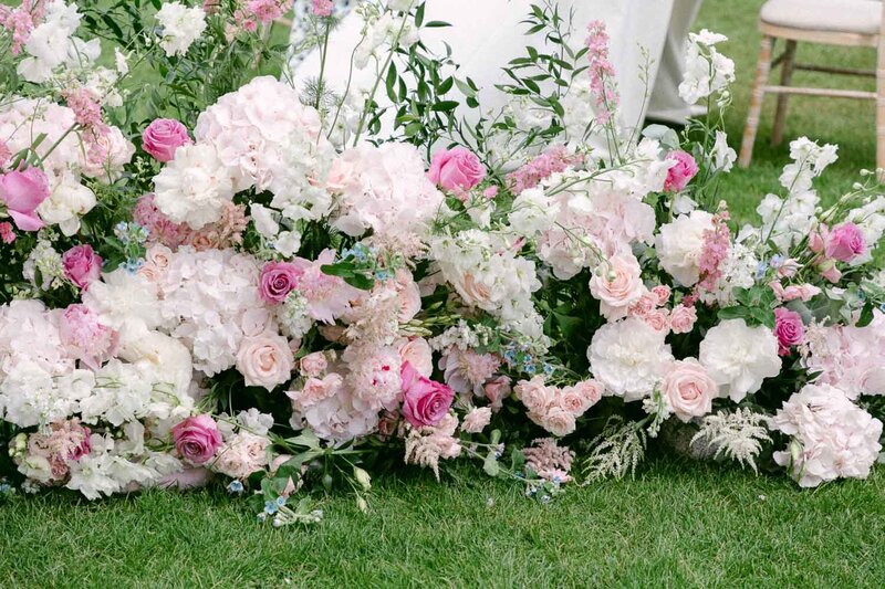 hedsor-house-wedding-lavish-garden-ceremony-aurelia-allen-37