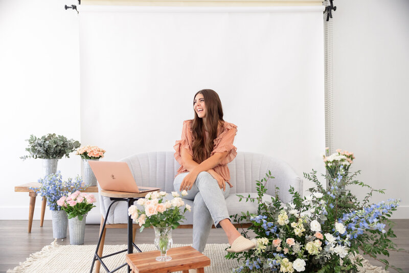 Get the best floral business coaching, how to become a florist