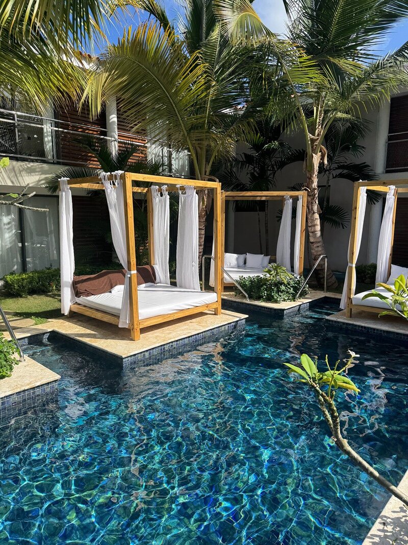 caribbean-resort-cabana
