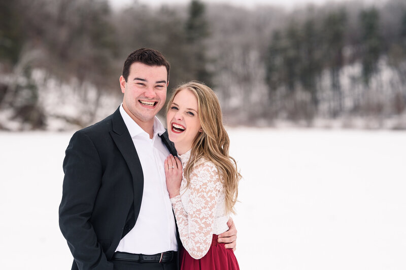 madison-engagement-winter-the-paper-elephant_0001