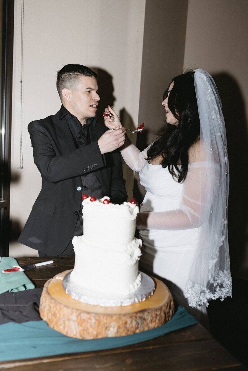 classic-and-documentary-style-wedding-photography-256