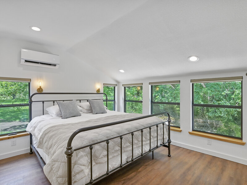 015_Bedroom