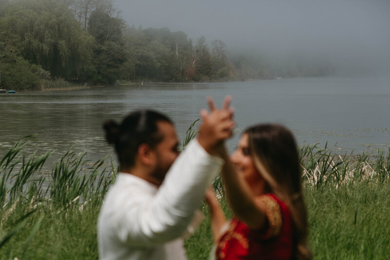 empire-michigan-engagemeny-style-michigan-wedding-photographer-alisciamariephotography-4728