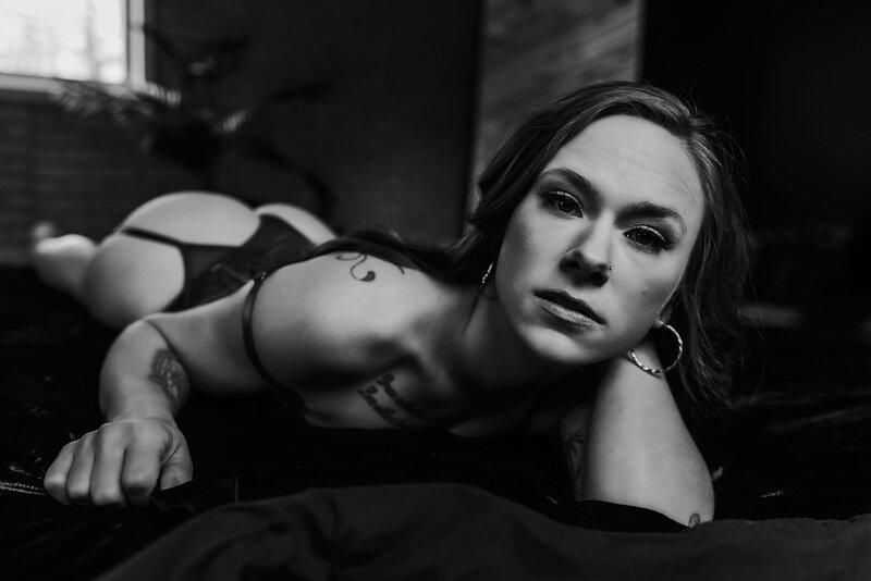 boudoirsessionmichigan-KearstynMeyers-40