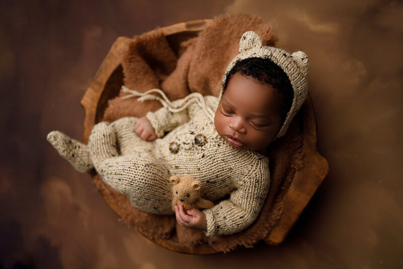 Newborn photography studio in Hampton