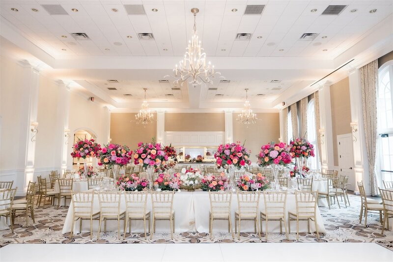 Wedding reception details at the country club of Orlando by orlando wedding photographer 