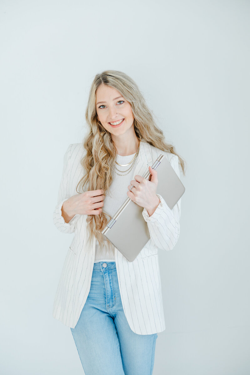 Brand and Showit Website Designer