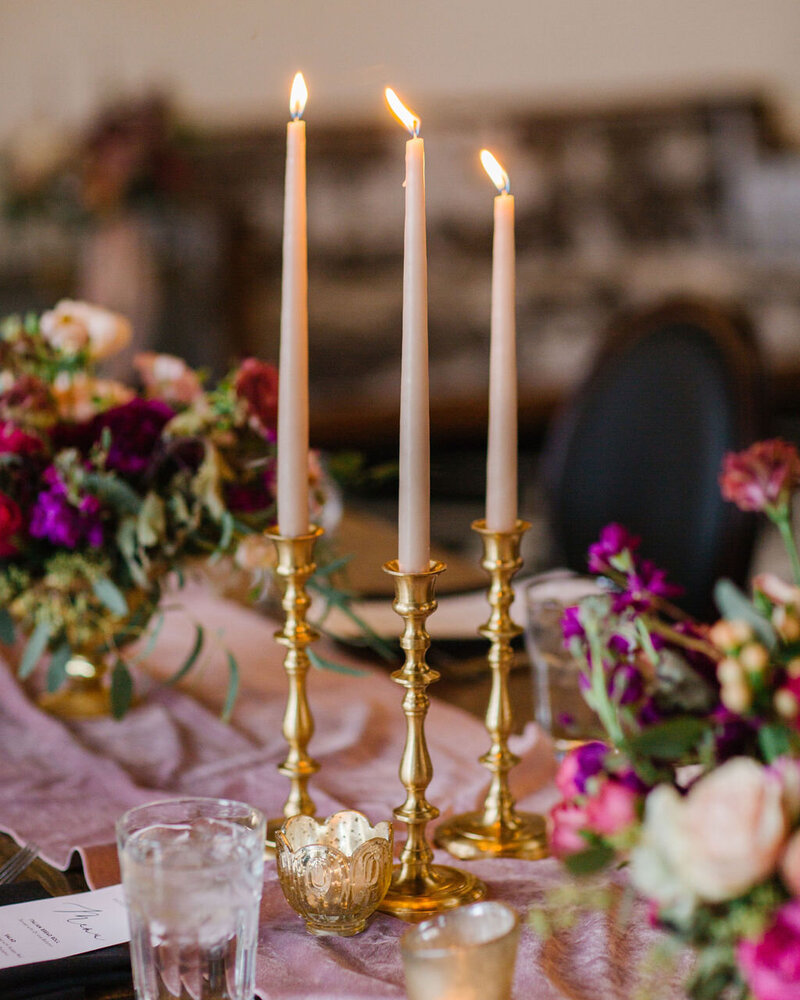 blush-taper-candle-gold-candlestick-wedding
