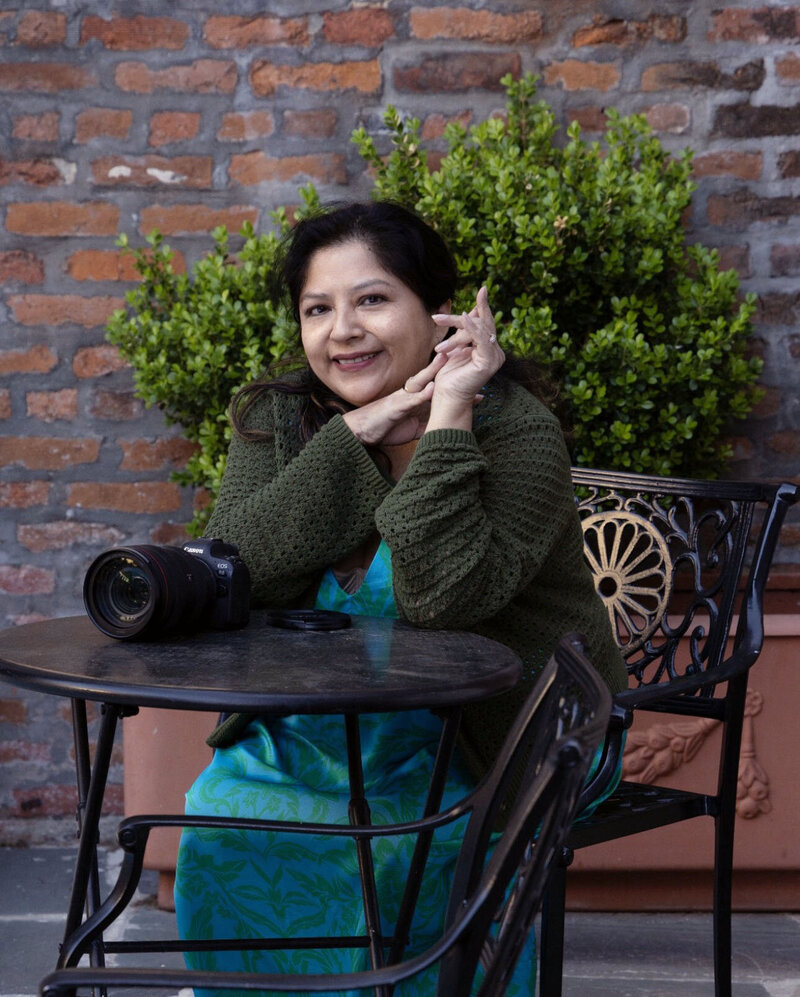 ppar_sitting_with_canon