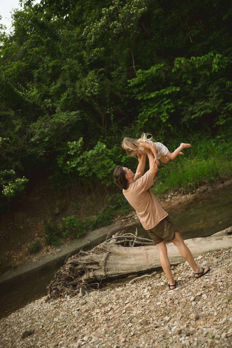 AdventureFamilyPhotosinCastlewoodStatePark|IsaPhoto+Film89