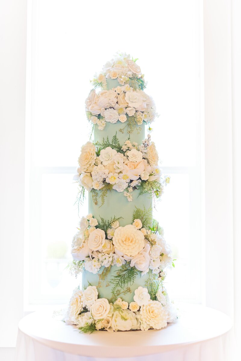4-tier-tall-wedding-cake