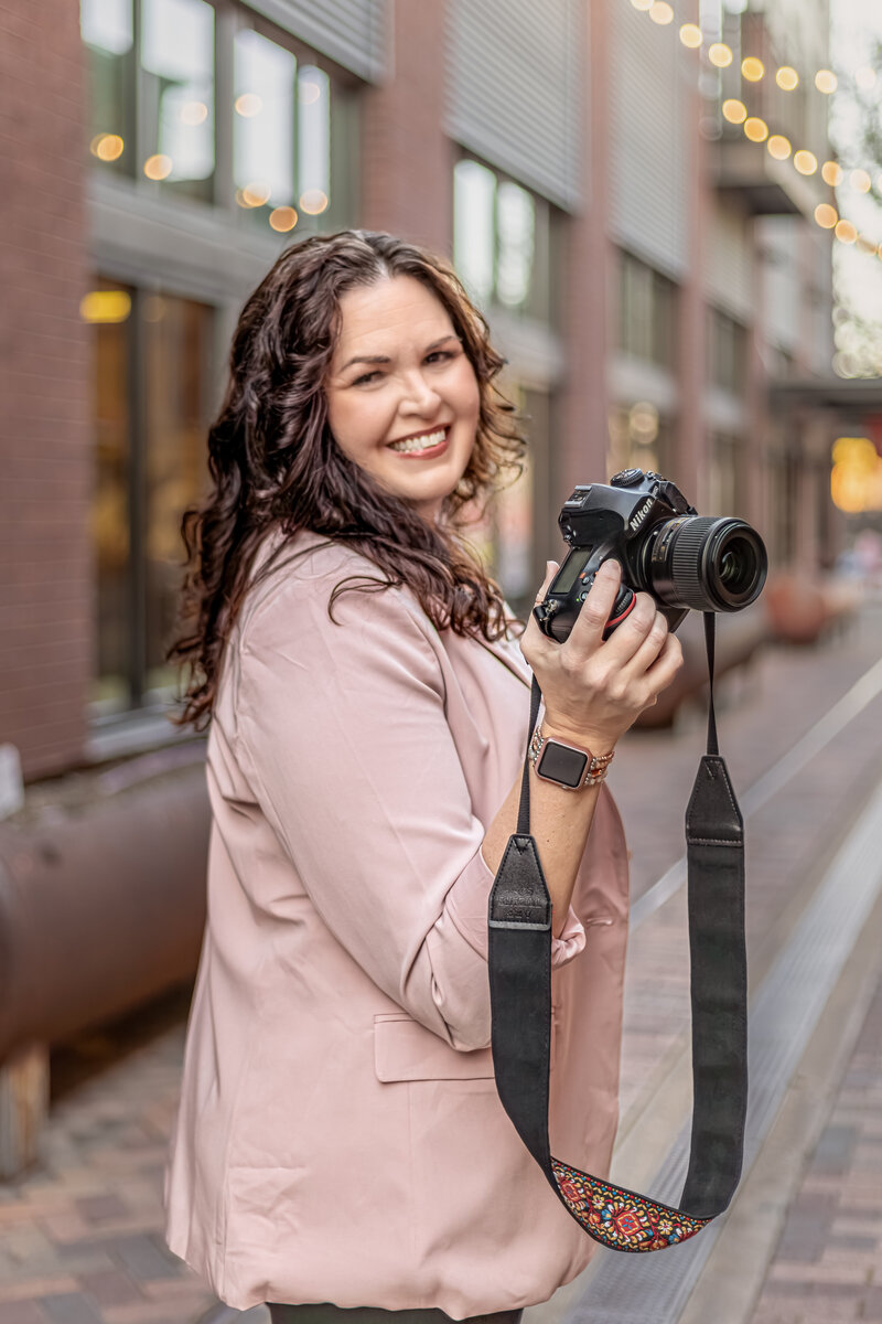 branding-jennifer-pink-jacket-camera-pearl-san-antonio.jpg