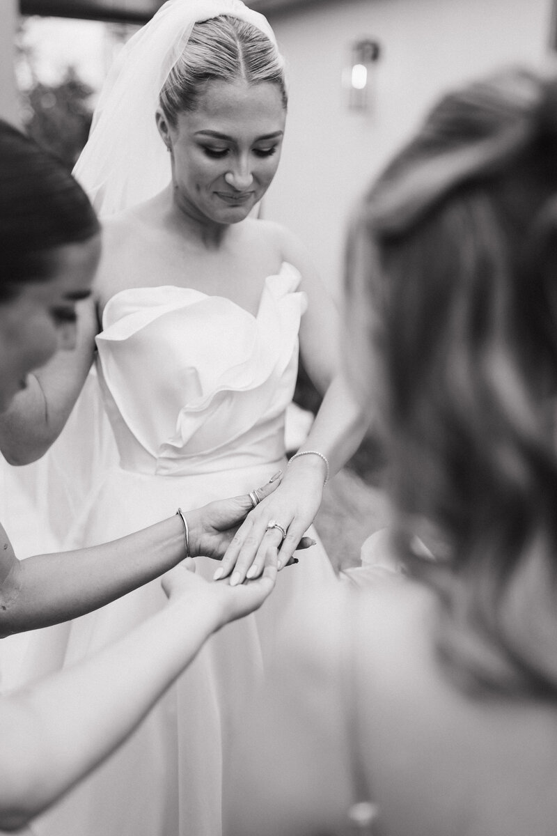 EmilyMcCaffertyPhotography_EisenbergWedding_Previews-76