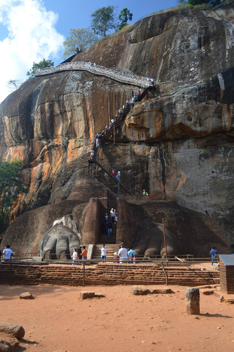 Reis_met_kinderen-Sri_Lanka-Sigiriya-leeuwenrots