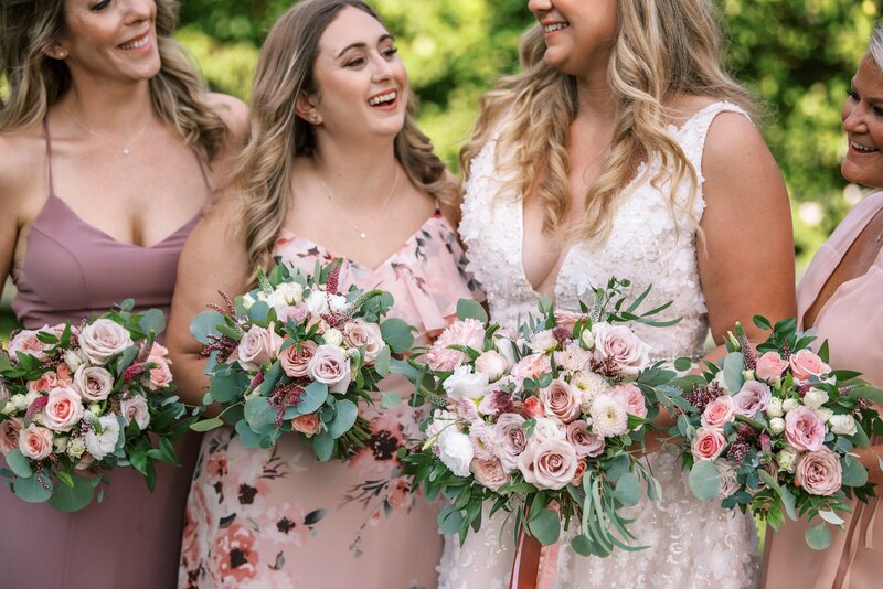 Elburn-IL-Heritage-Prairie-Farm-summer-wedding