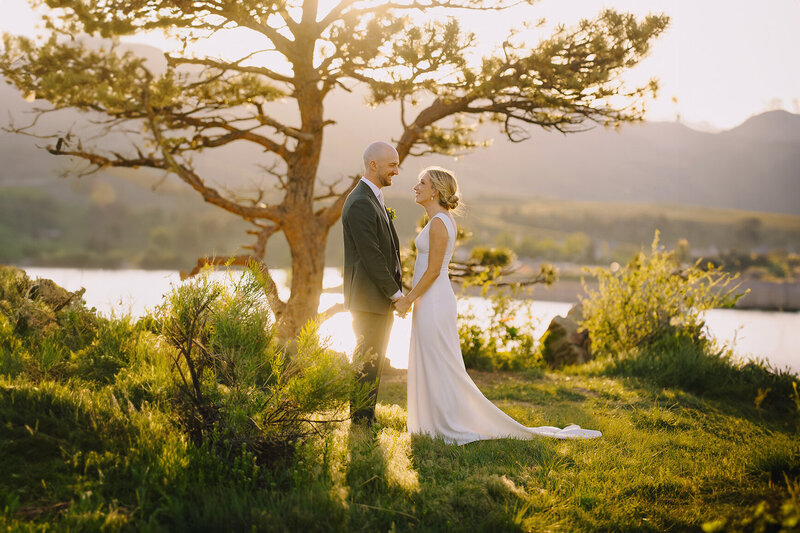 Estes Park Wedding Photographer Denver Wedding Venue Planner Della Terra Mountain Top Fall Colorful Wedding Liz Osban Photography Black Canyon Inn Wyoming Wedding Photographer Elopement Engagement 102