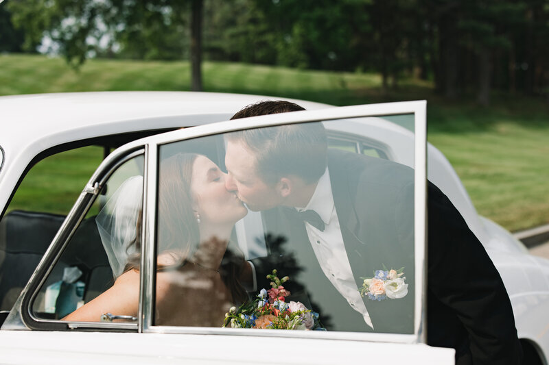 EmilyMcCaffertyPhotography_MarcoulierWedding_Previews-65