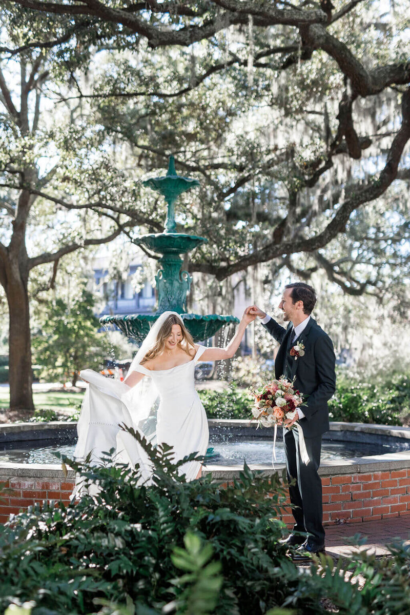 Savannah_Elopement_in_Lafayette_Square03