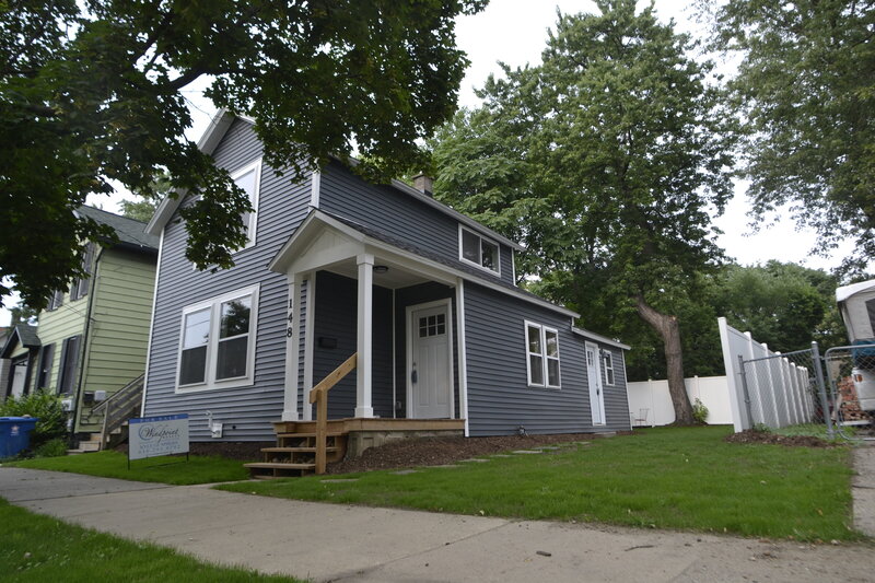 we buy foreclosed homes in tampa and grand rapids