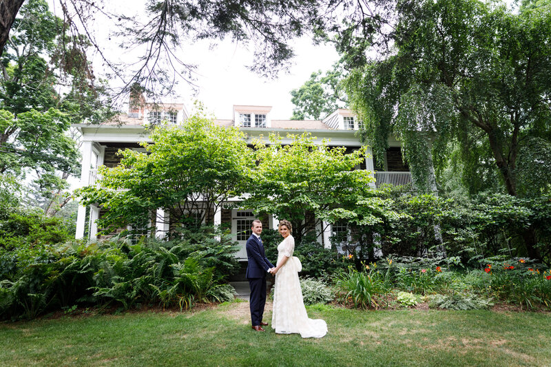 emma-cleary-new-york-nyc-wedding-photographer-videographer-venue-hasbrouck-house-4
