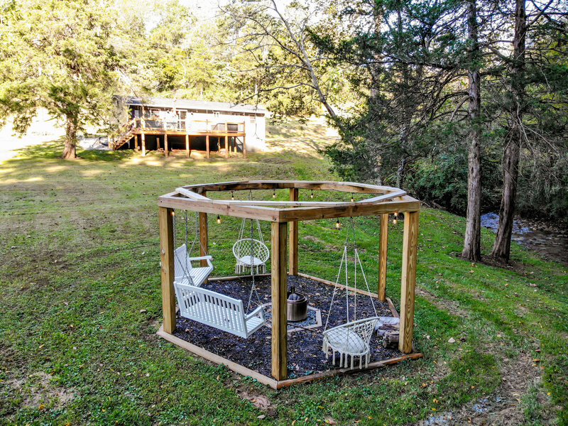 Hygge-House-secluded-vacation-home-cabin-by-the-james-river-08