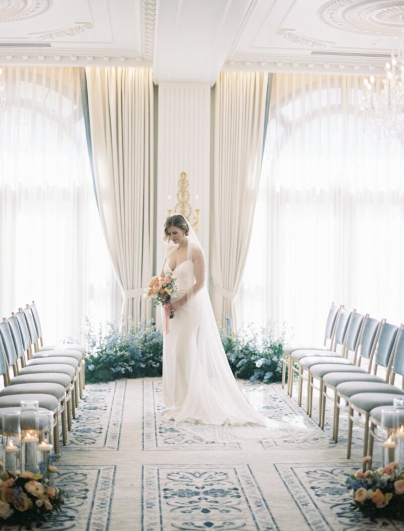 Indiana_Michigan_Wedding Planner_Hotel Carmichael_Carmel Indiana_Wedding Day Editorial_Bridal Fashion_Bride_Wedding Decor_Seats