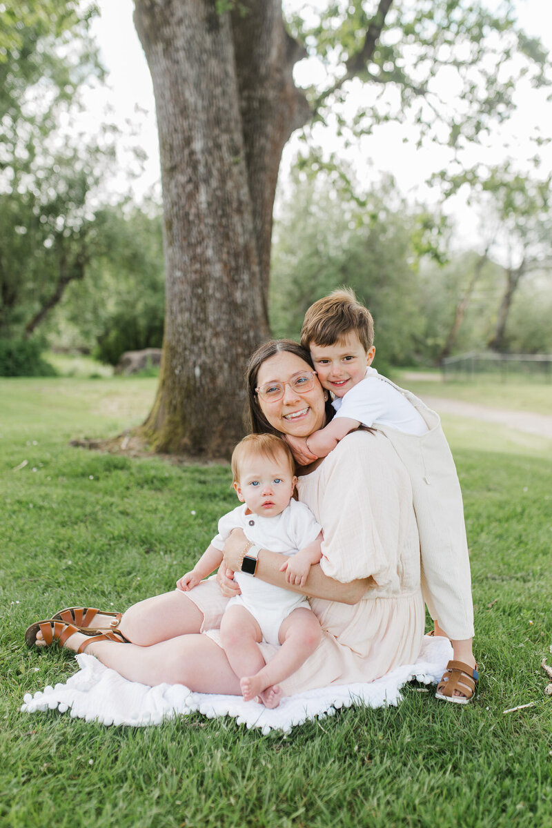 Photograph of mom and kids taken by Vancouver, Washington Family Photographer