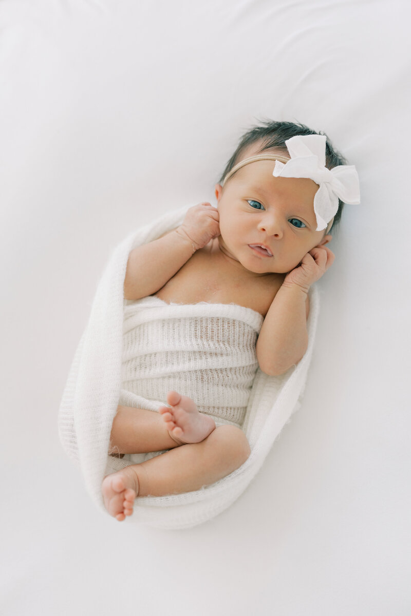 Looking for a family photographer near you? Our affordable packages and professional services ensure beautiful memories that last a lifetime.