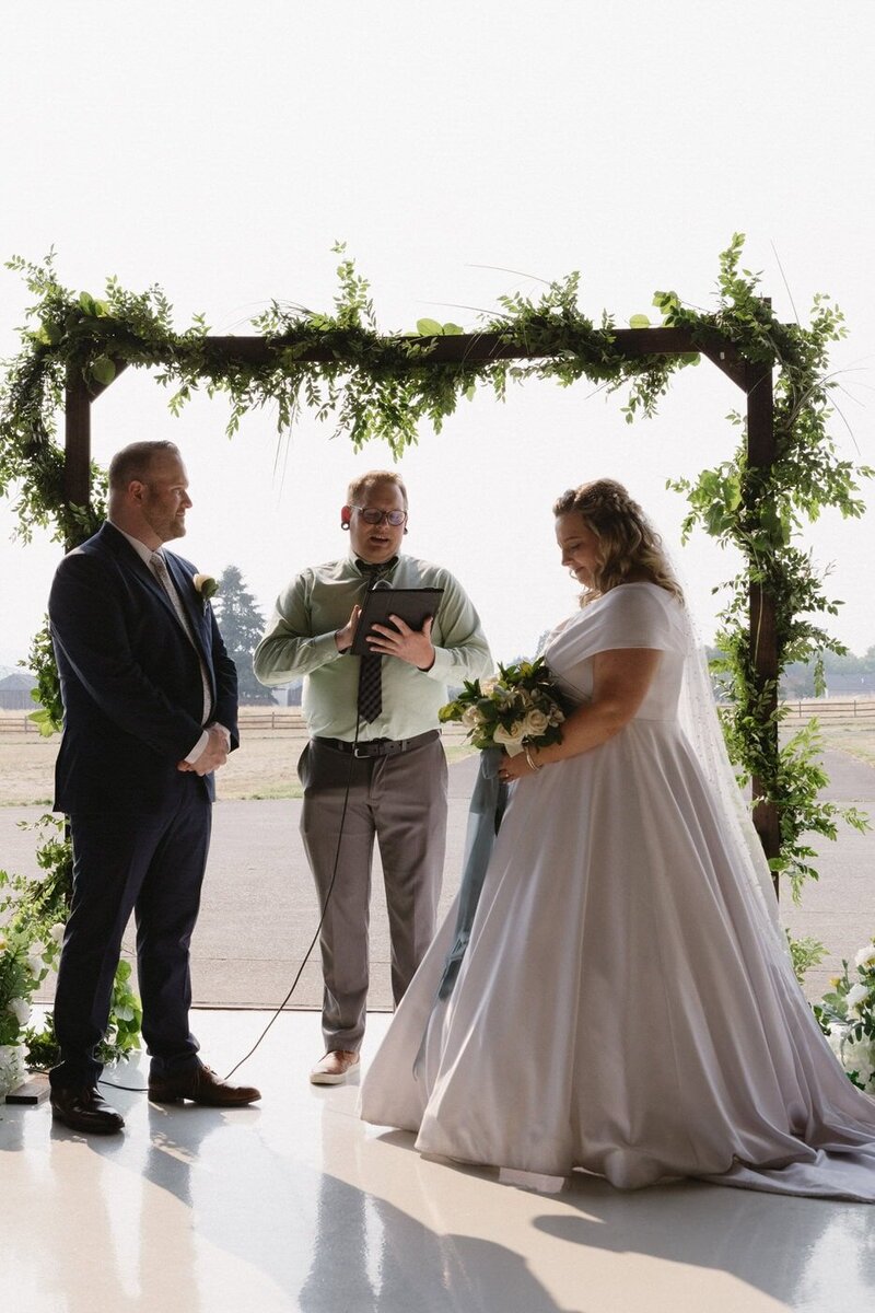 classic-and-documentary-style-wedding-photography-299