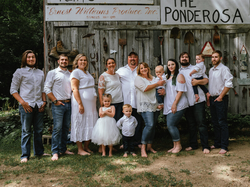 Runyon pontool rental owners with family