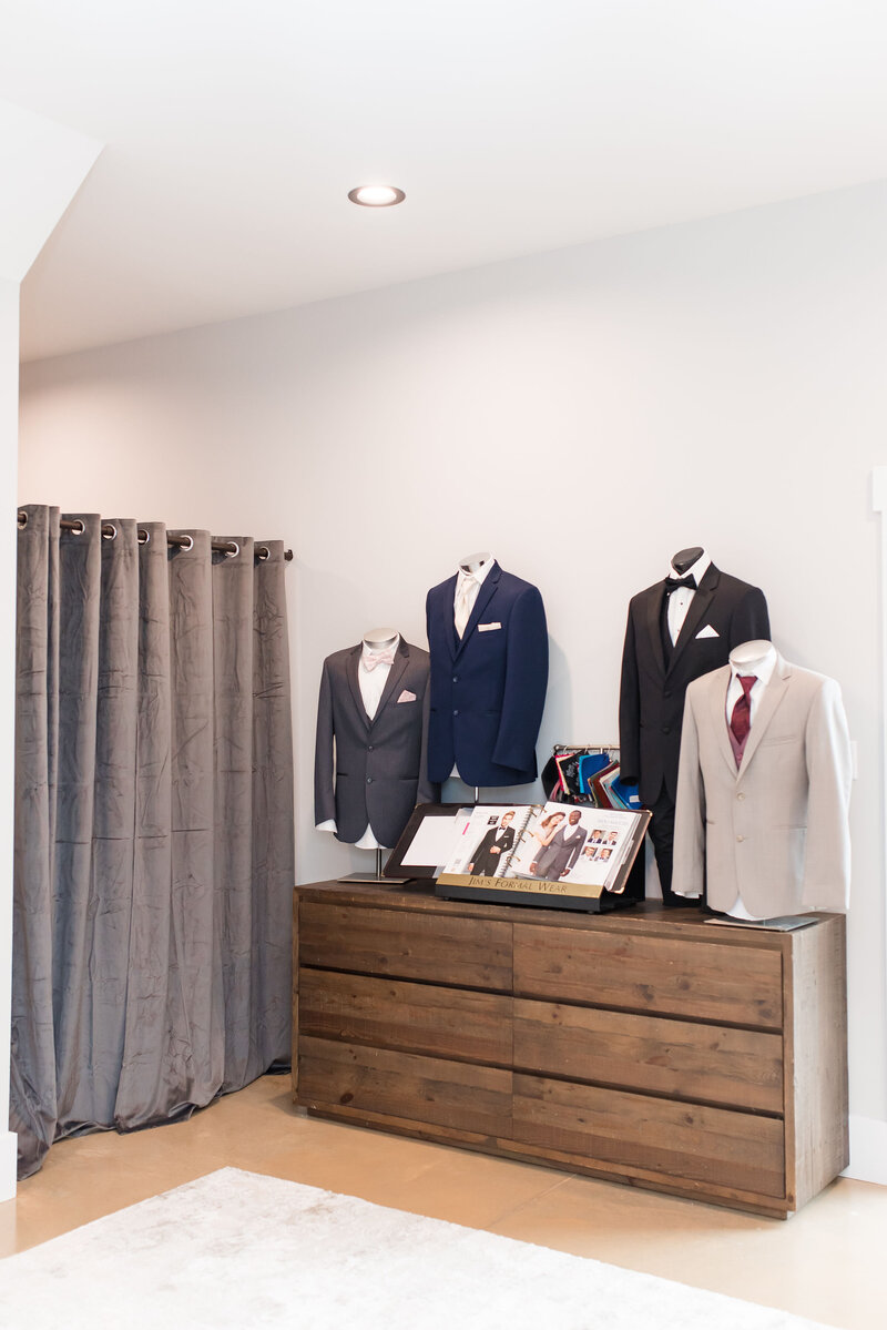 Rent Suits or Tuxedos in Richmond VA