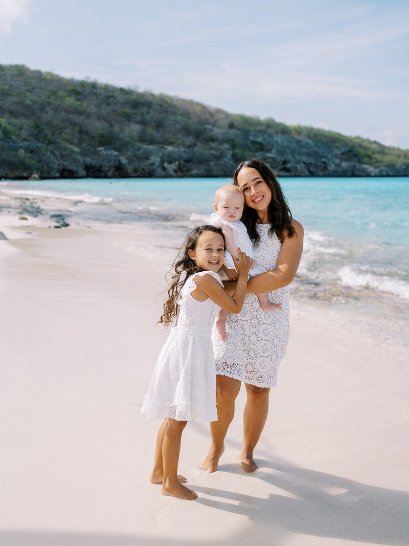 Familie fotoshoot Richelle Cas Abou Strand Curaçao - Kaylee Burger Photography-13_websize