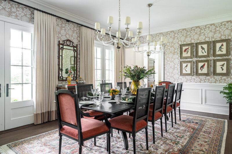 Traditional dining room with chandelier