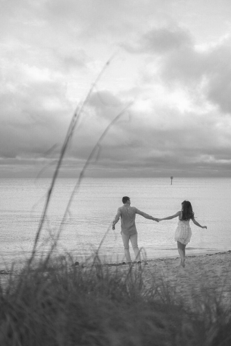 bride holding a bouquet of flowers
