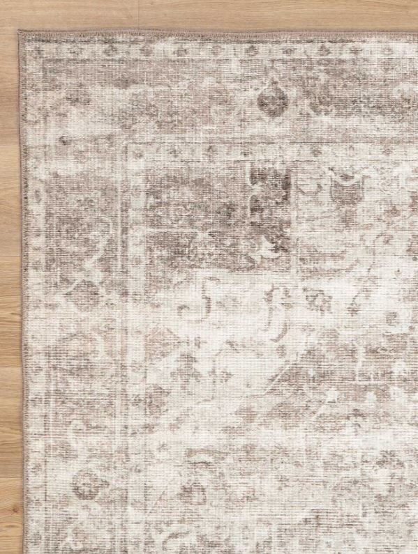 Chateau rug-Rori Ranch Rentals
