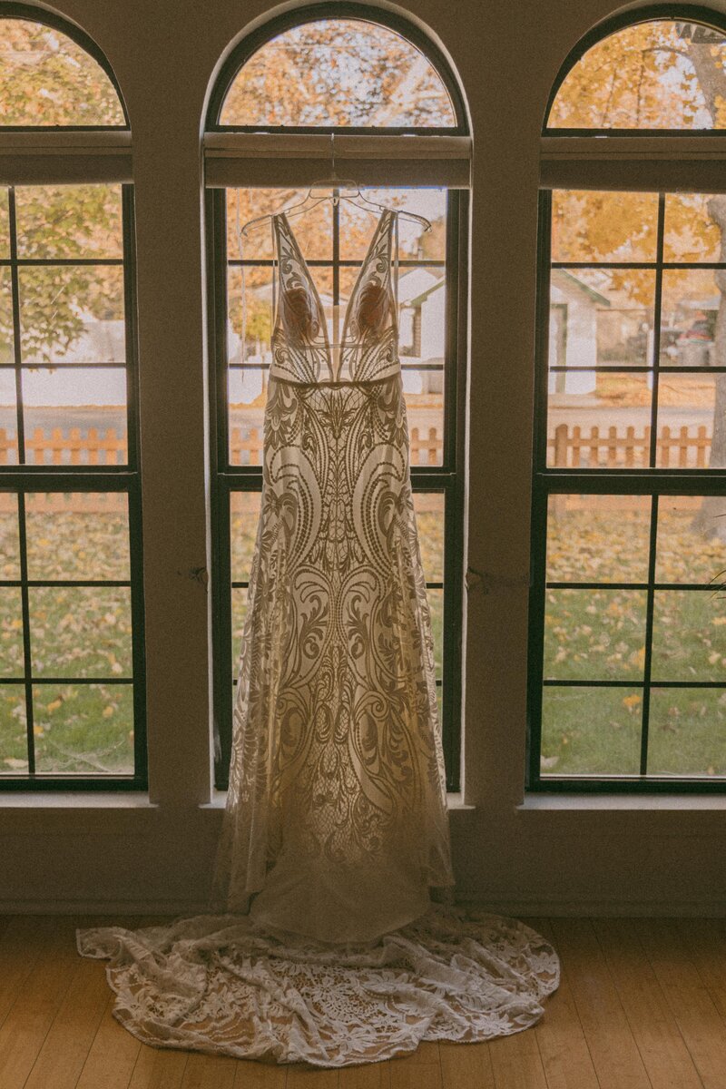 Boise backyard micro wedding photographer intimate-6