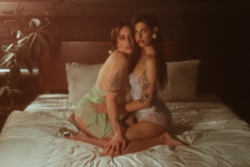 notorious boudoir Plume vintage valentines session-213-min