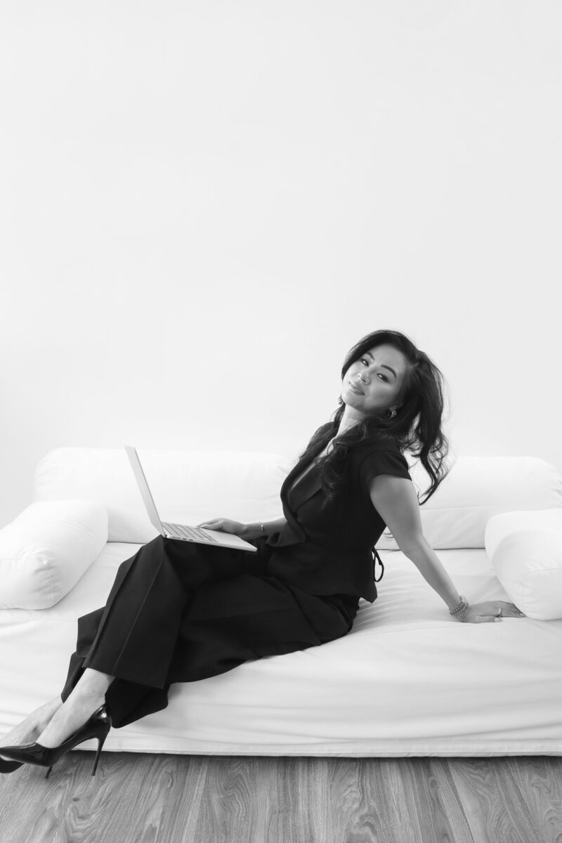 52D8872E-AA09-4271-9B82-F9AA5F2A880E_1_201_a