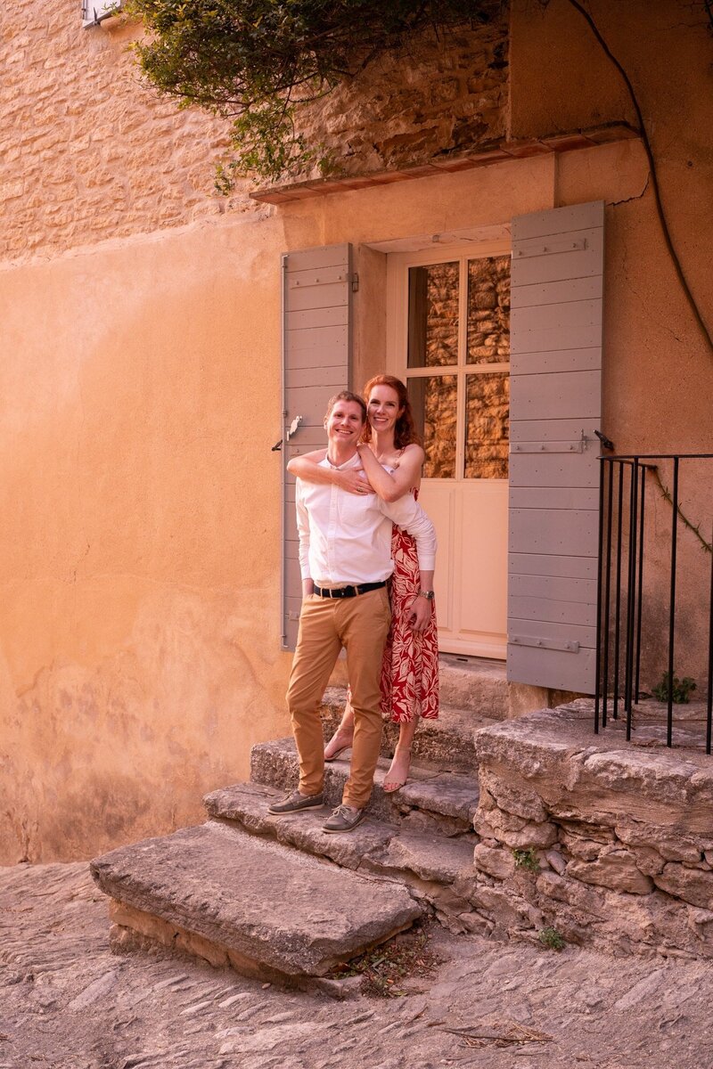 gordes, provence, photoshoot, photographer, wedding, engagement