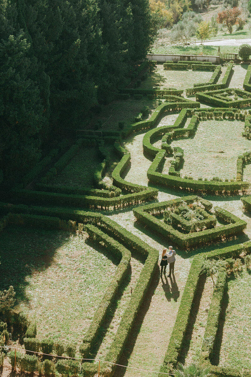 florence engagement photos captured by elsie goodman, a destination and italy wedding photographer
