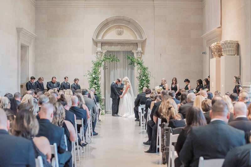 sarah-elizabeth-studio-ohio-wedding-photographer-dayton-art-institute-hardy-wedding-ceremony-132