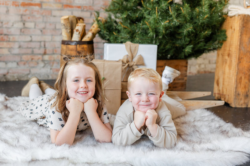 2023 Krystal-Moore-Photography-Christmas-Minis-Moose-Jaw-38