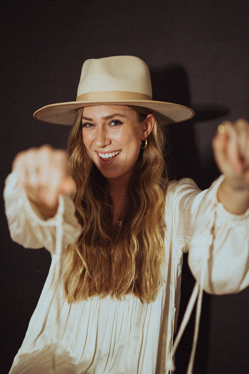 amy-west-studio-portraits-52_websize